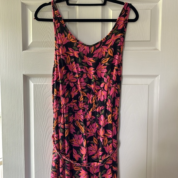 Jumpsuit - Picture 5 of 6